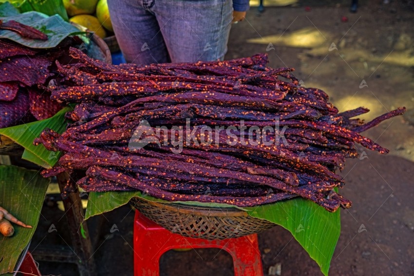 Long dry buffalo meat - ងៀតប្រើស